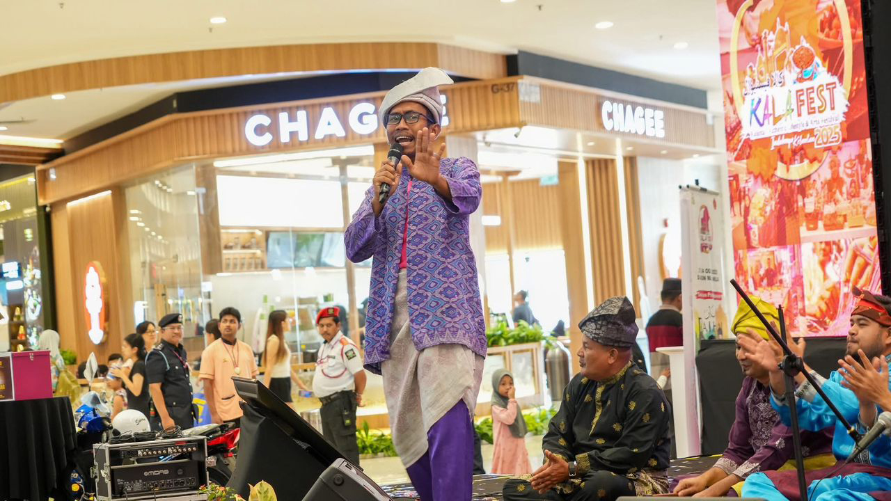 DATO' SR KETUA PEGAWAI EKSEKUTIF KUMPULAN MERASMIKAN MAJLIS PENUTUP KALAFEST INDAHNYA KELANTAN 2025 