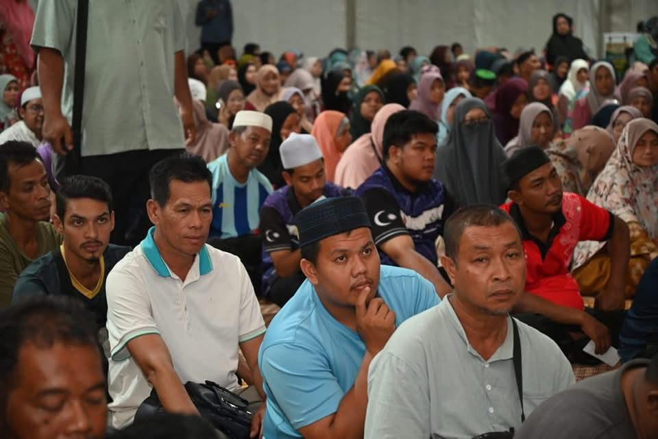 PKINK TURUT MENYAMPAIKAN SUMBANGAN KASIH KEPADA ASNAF, ARMALAH DAN ANAK YATIM