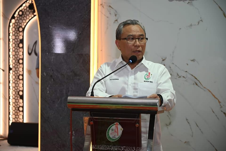 PKINK TURUT MENYAMPAIKAN SUMBANGAN KASIH KEPADA ASNAF, ARMALAH DAN ANAK YATIM