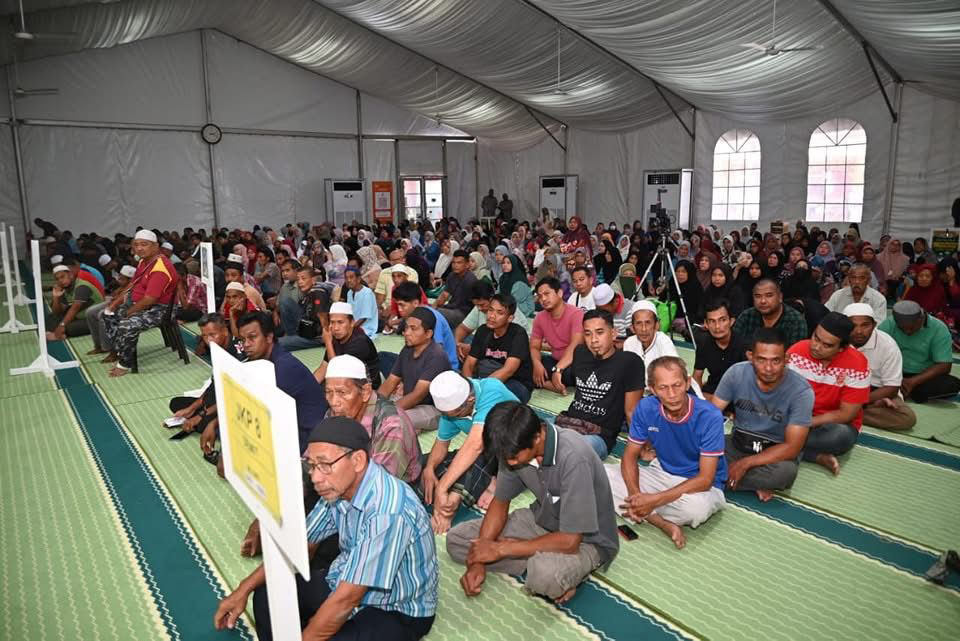 PKINK TURUT MENYAMPAIKAN SUMBANGAN KASIH KEPADA ASNAF, ARMALAH DAN ANAK YATIM